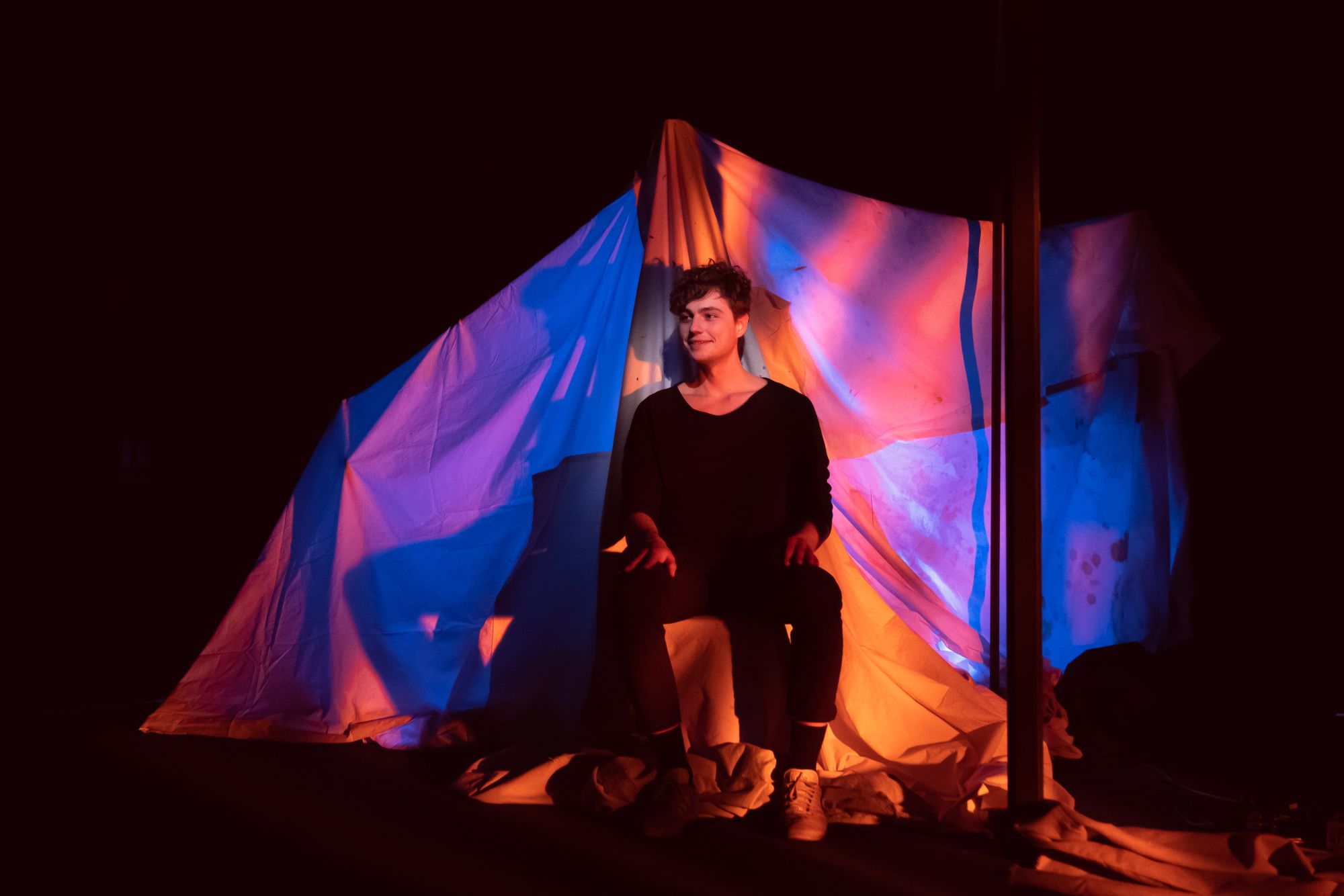 TOUTES LEURS ROBES NOIRES