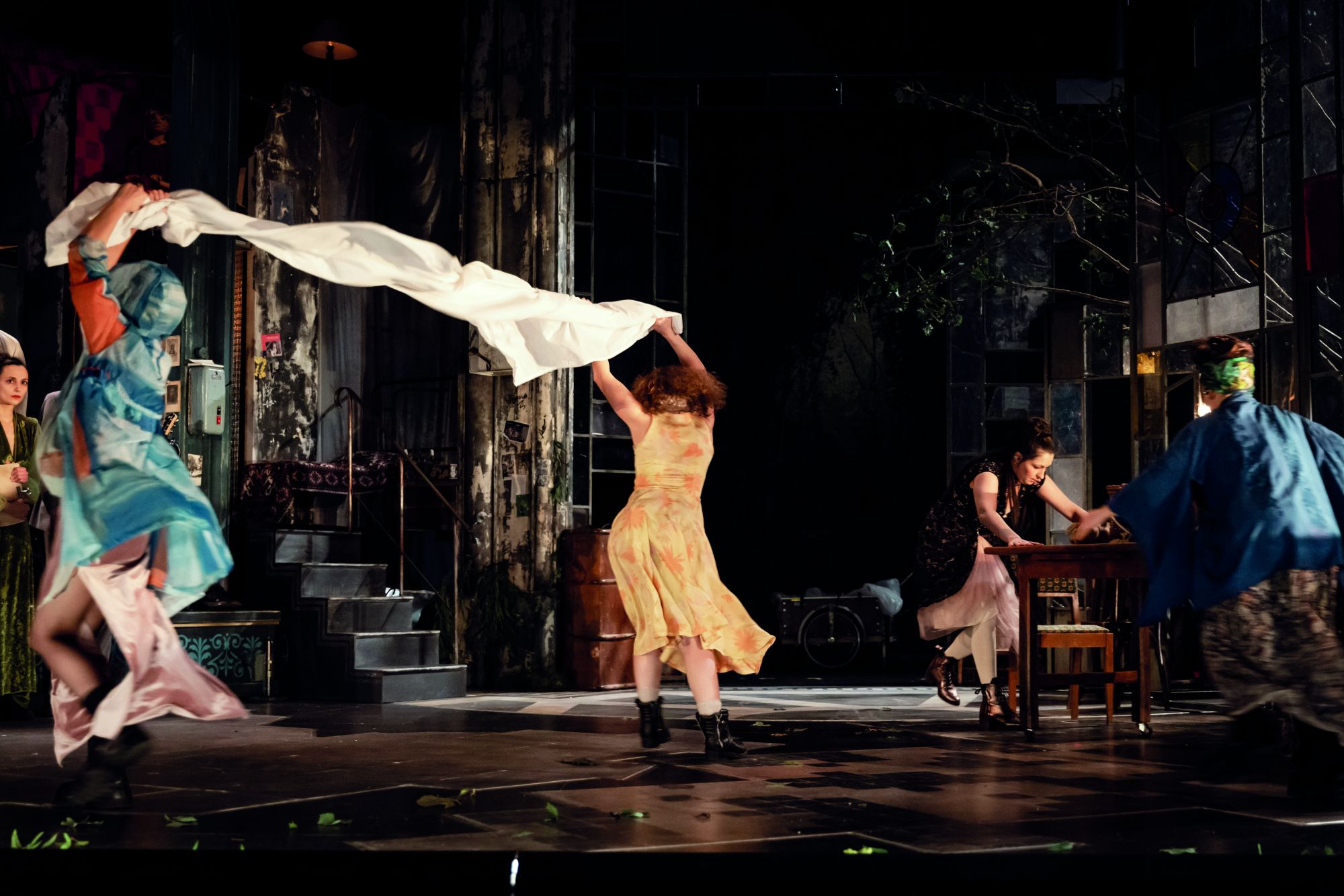 LES GEANTS DE LA MONTAGNE - Crédit Simon Gosselin