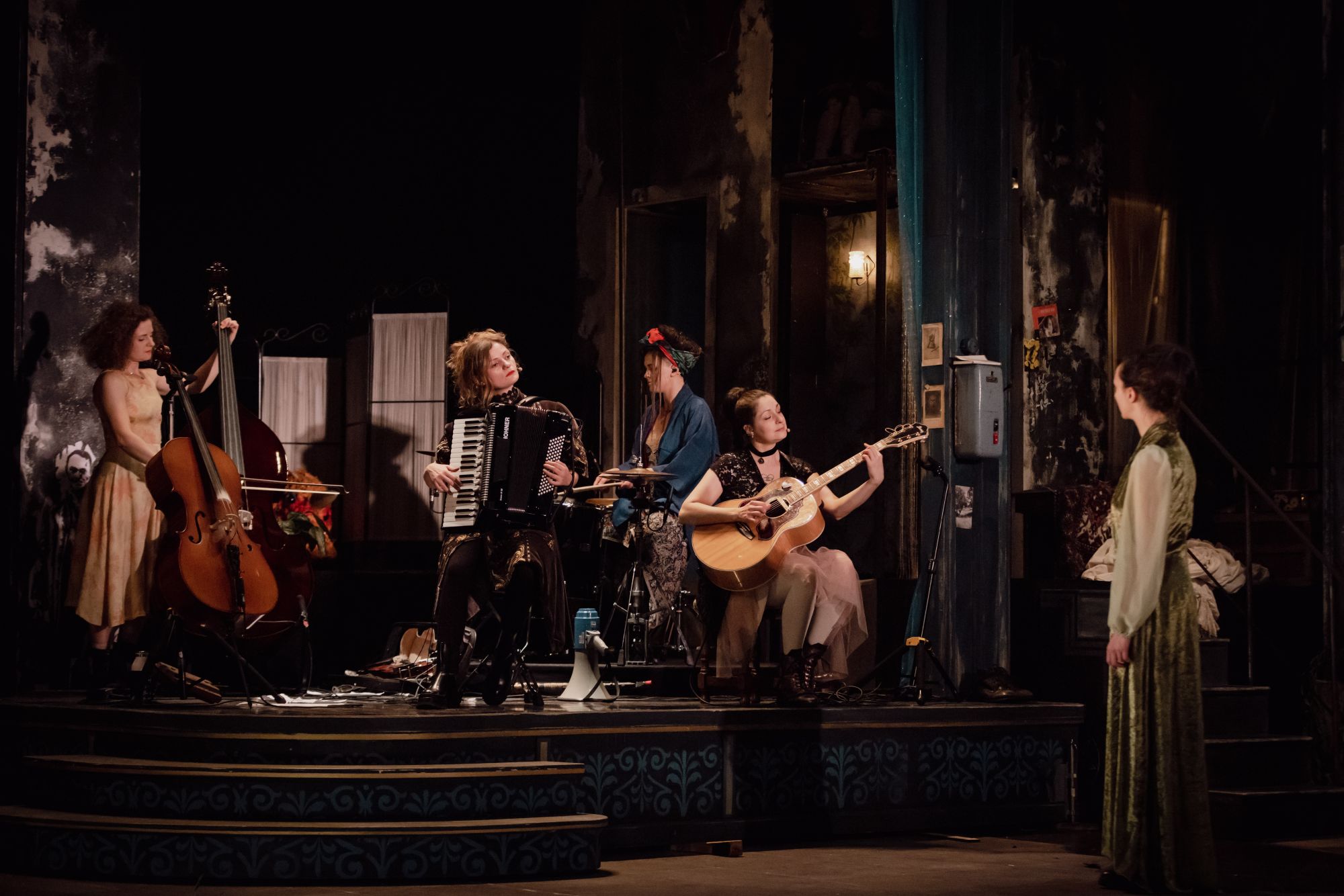 LES GEANTS DE LA MONTAGNE - Crédit Simon Gosselin